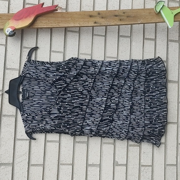 Brittany Black Tops - Black/white Top